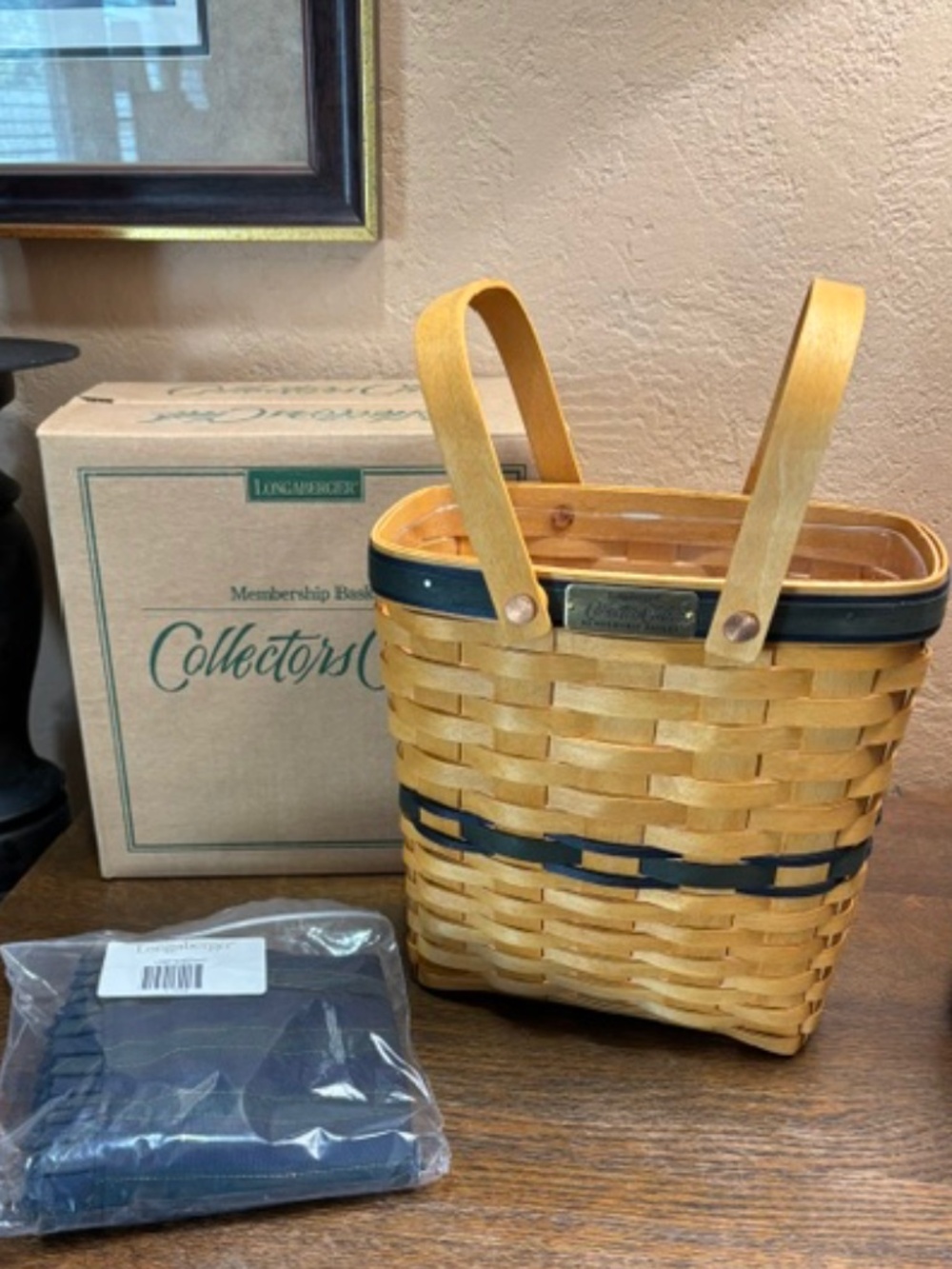 Longaberger  Membership Basket with handles